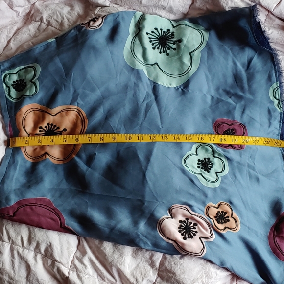Tocca Size 4 100% Silk Flowered Skirt - Picture 7 of 8